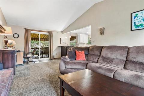 115 Rizzi Dr, Irwin, PA 15642 photo 3