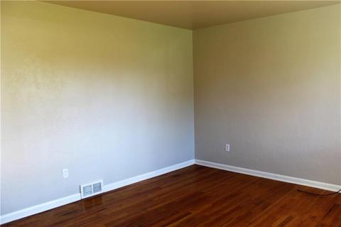 127 High St, Monaca, PA 15061 photo 3