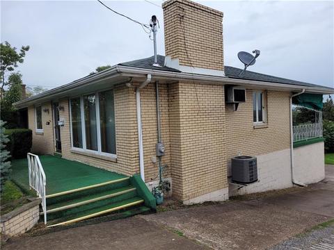 1043 Wolfe Ave, North Braddock, PA 15104 photo 2