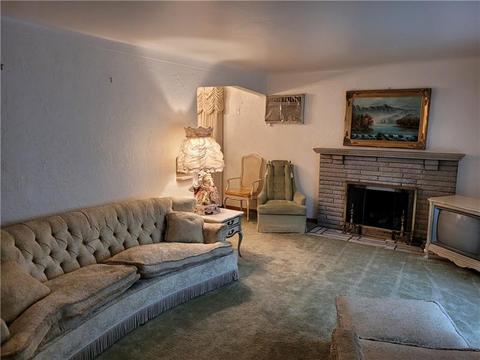 1043 Wolfe Ave, North Braddock, PA 15104 photo 3