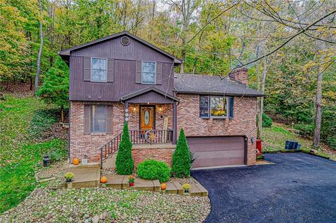 161 7th St Ext, Trafford, PA 15085 photo 1