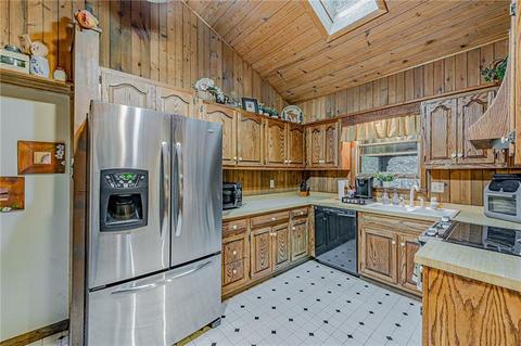 161 7th St Ext, Trafford, PA 15085 photo 8