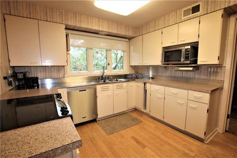 7 Devon Ln, Ben Avon Heights, PA 15202 photo 10