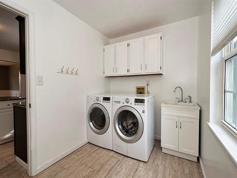 405 Hampton Ct, Seven Fields, PA 16046 photo 12
