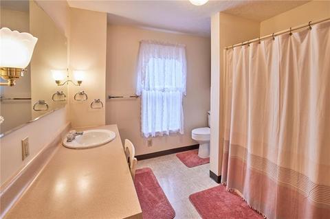 334 Pine St, Ambridge, PA 15003 photo 16
