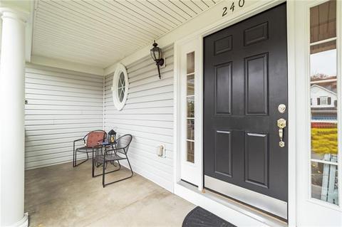 240 Cliffside Dr, Mars, PA 16046 photo 2