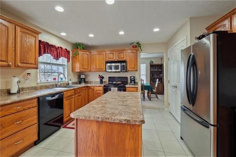 240 Cliffside Dr, Mars, PA 16046 photo 6