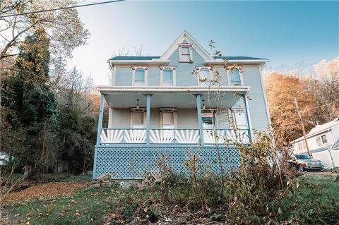 646 Yoder St, Johnstown, PA 15901 photo 2