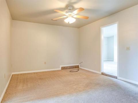 116 Rolling Hills Dr, Monaca, PA 15061 photo 17