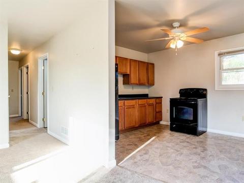 116 Rolling Hills Dr, Monaca, PA 15061 photo 5