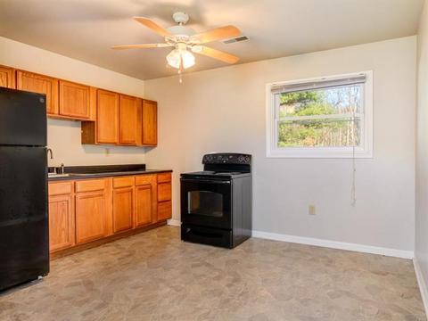 116 Rolling Hills Dr, Monaca, PA 15061 photo 6
