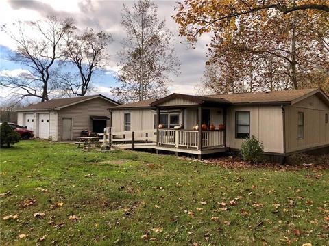 165 N Main St, Spring, PA 16435 photo 1