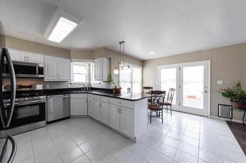357 Warrick Dr, Seven Fields, PA 16046 photo 11