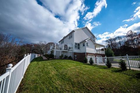 357 Warrick Dr, Seven Fields, PA 16046 photo 4