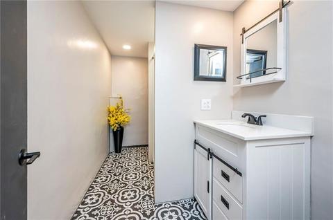 630 Bascom Ave, Pittsburgh, PA 15212 photo 21