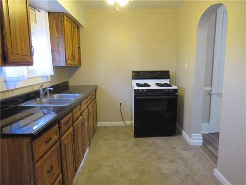 531 6th St, Irwin, PA 15642 photo 9