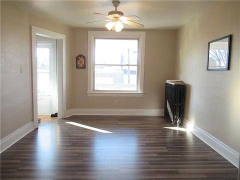 531 6th St, Irwin, PA 15642 photo 3