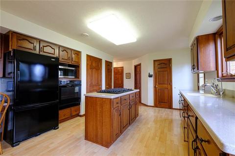 126 Davidson Rd, Mars, PA 16046 photo 9