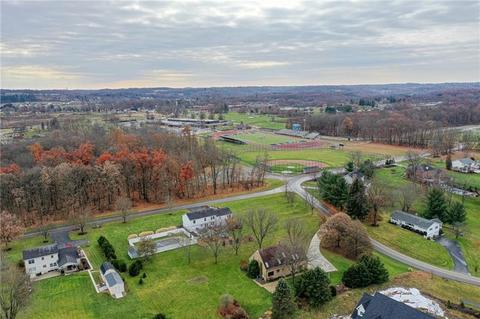 126 Davidson Rd, Mars, PA 16046 photo 2