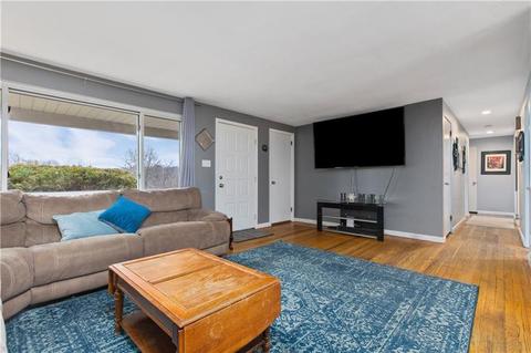 3154 Morningside Dr, Hampton, PA 15101 photo 6