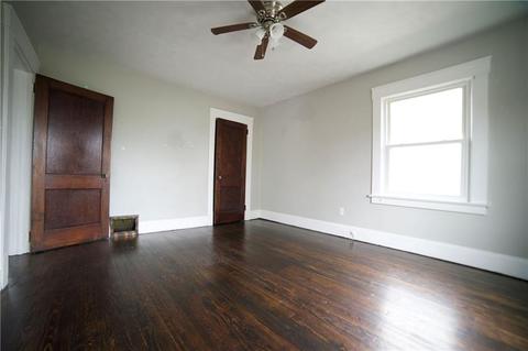 812 Alcoma St, Sharon, PA 16146 photo 7