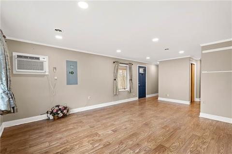 43 Pine Ln, Eighty Four, PA 15330 photo 7