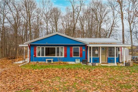 43 Pine Ln, Eighty Four, PA 15330 photo 1
