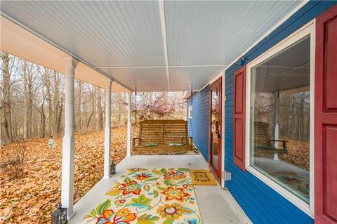 43 Pine Ln, Eighty Four, PA 15330 photo 3
