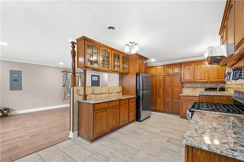 43 Pine Ln, Eighty Four, PA 15330 photo 10