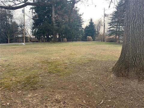 9565 Fox Rd, Mccandless, PA 15237 photo 5