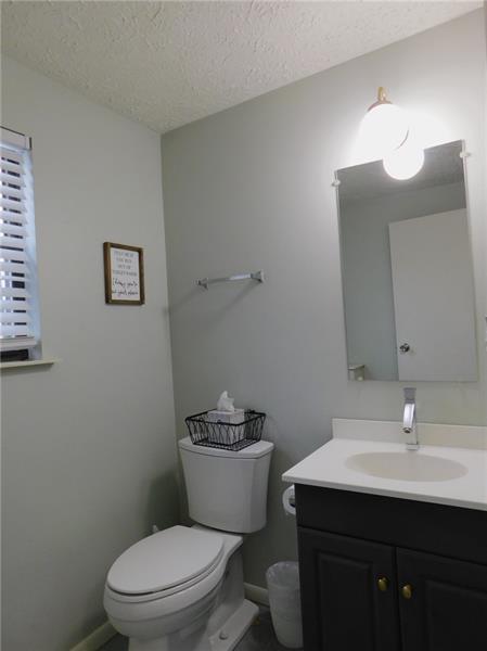 412 Brookside Ct, Seven Fields, PA 16046 photo 11