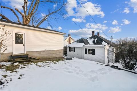 319 Silver Maple Ave, Smith, PA 15054 photo 5