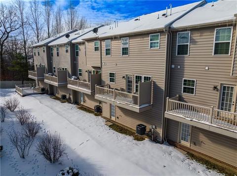 1704 Pointe View Dr, Mars, PA 16046 photo 4