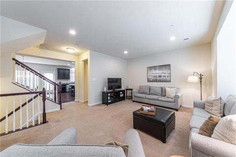1704 Pointe View Dr, Mars, PA 16046 photo 7