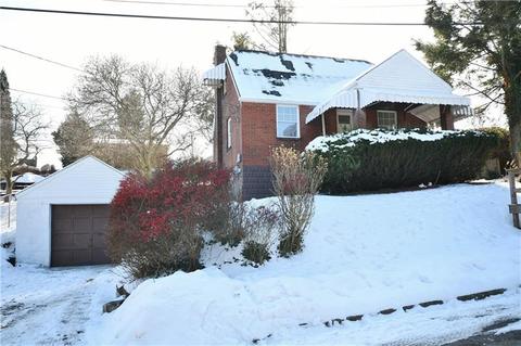 1902 Johnson St, North Braddock, PA 15104 photo 2