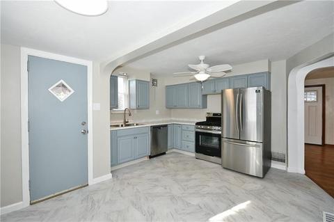 1902 Johnson St, North Braddock, PA 15104 photo 9