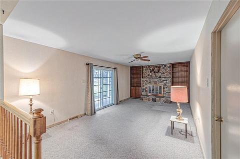 700 E 4th Ave, Derry, PA 15627 photo 10