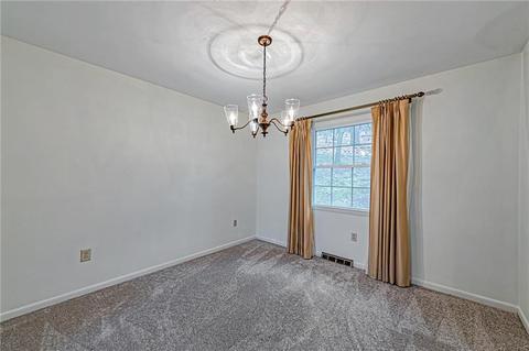 700 E 4th Ave, Derry, PA 15627 photo 4