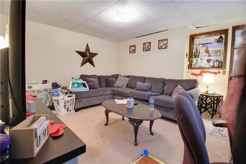 39 Maple St, Muse, PA 15350 photo 5