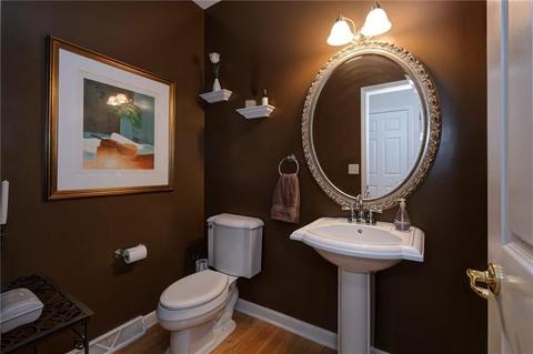 521 E Vanderbilt Dr, Mars, PA 16046 photo 12