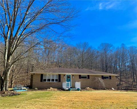 1708 Dime Rd, Vandergrift, PA 15690 photo 1