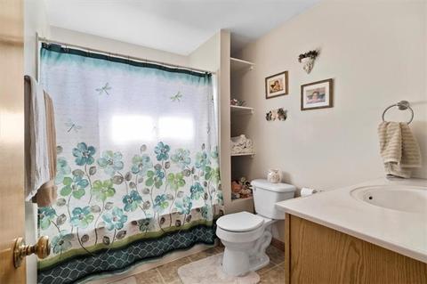128 Manchester Dr, Irwin, PA 15642 photo 13