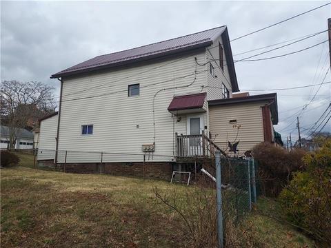 505 8th St, Irwin, PA 15642 photo 5