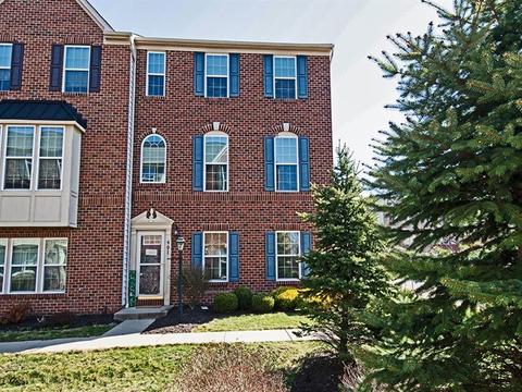 401 Pointe View Dr, Mars, PA 16046 photo 1