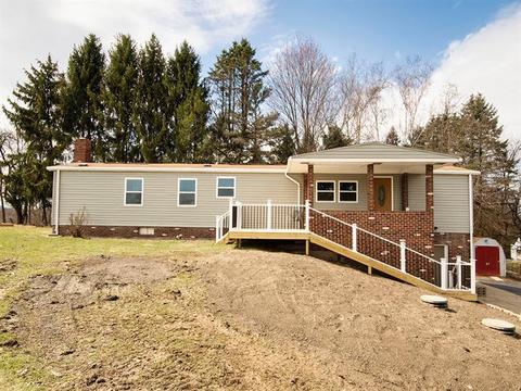 217 Easy St, Upper Burrell, PA 15068 photo 1