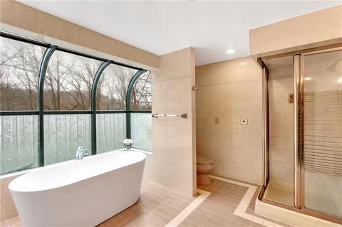 4935 Simmons Cir, Export, PA 15632 photo 16