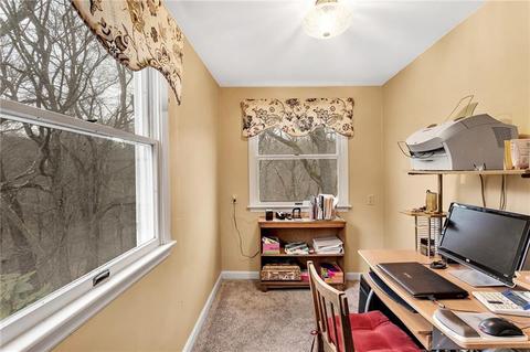 4935 Simmons Cir, Export, PA 15632 photo 17