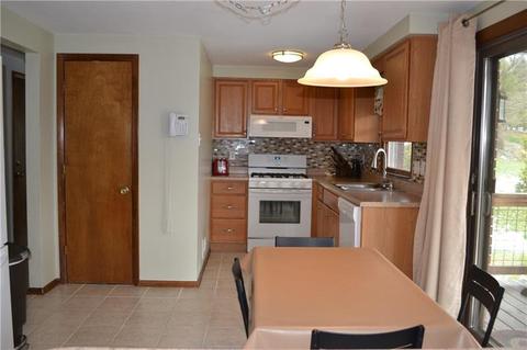 2407 Willow Dr, Export, PA 15632 photo 4