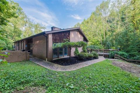 4971 Simmons Cir, Export, PA 15632 photo 3