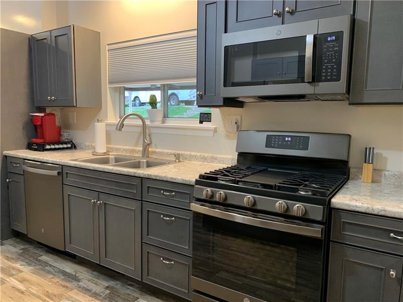  4307 W 4th Ave, West Mayfield, PA 15010 photo 10